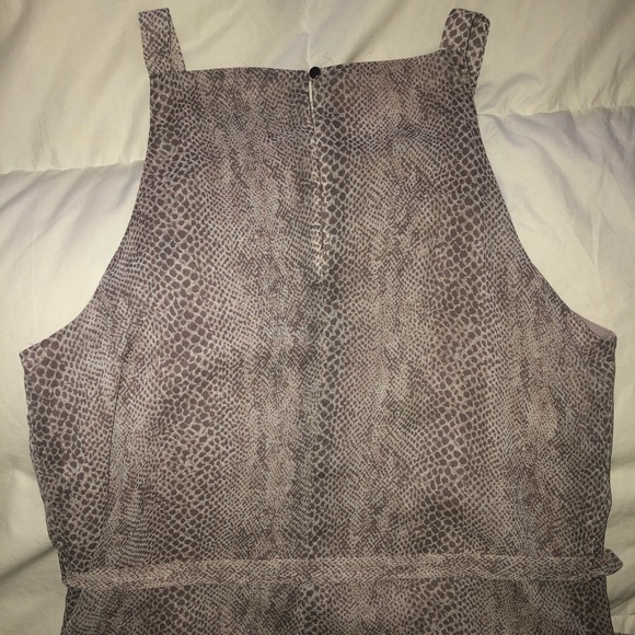 NEVER WORN! Banana Republic Blouse - Picture 4 of 5